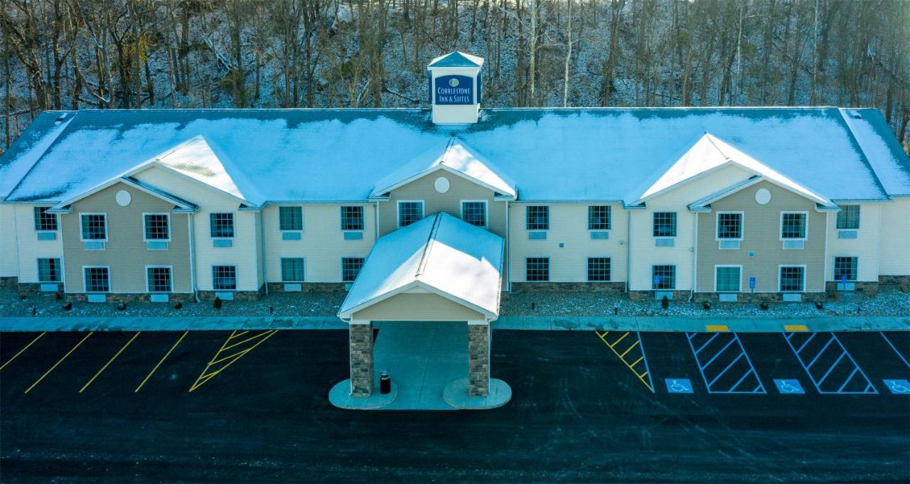 Cobblestone Inn & Suites - Brookville Екстериор снимка