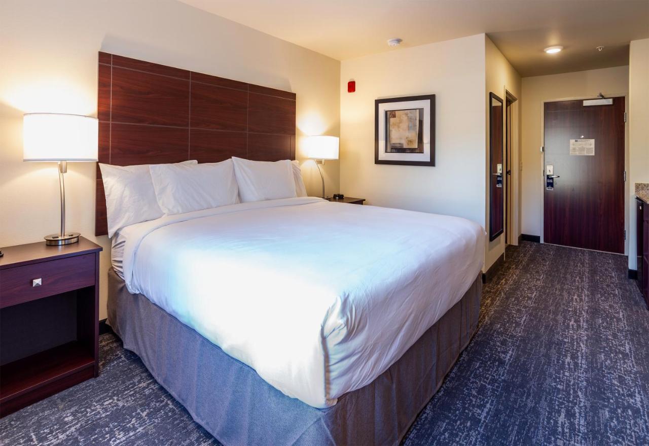 Cobblestone Inn & Suites - Brookville Екстериор снимка