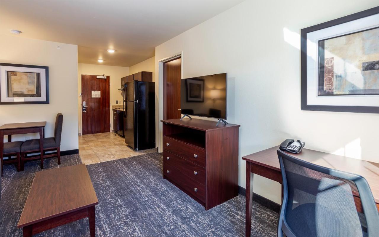 Cobblestone Inn & Suites - Brookville Екстериор снимка